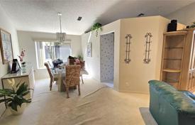 خانه  – Deerfield Beach, Broward, فلوریدا,  ایالات متحده آمریکا. $550,000