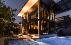 4غرفة ویلا  207 متر مربع Mueang Phuket, تایلند. $865,000