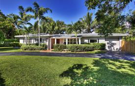 5غرفة دو خانه بهم چسبیده 184 متر مربع South Miami, ایالات متحده آمریکا. $735,000