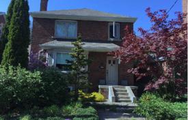 خانه  – East York, تورنتو, انتاریو,  کانادا. C$1,963,000
