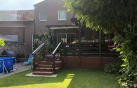 5غرفة  دو خانه بهم متصل 140 متر مربع دوسلدورف, آلمان. 685,000 €
