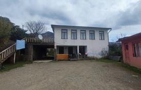 دو خانه بهم چسبیده – Batumi, آجارستان, گرجستان. $120,000