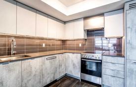 5غرفة آپارتمان  Etobicoke, کانادا. C$875,000