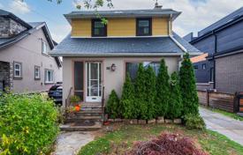 3غرفة خانه  Etobicoke, کانادا. C$1,451,000