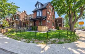  دو خانه بهم متصل – Old Toronto, تورنتو, انتاریو,  کانادا. C$2,310,000