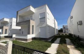دو خانه بهم چسبیده – Ulcinj (city), Ulcinj, مونته نگرو. 171,000 €