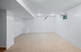 8غرفة خانه  Etobicoke, کانادا. C$1,829,000