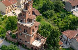 19غرفة قلعه  Alessandria, ایتالیا. Price on request