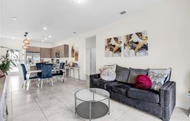3غرفة شقق في الوحدات السكنية 105 متر مربع Doral, ایالات متحده آمریکا. $520,000