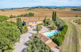 19غرفة کاخ  482 متر مربع Montepulciano, ایتالیا. 2,700,000 €