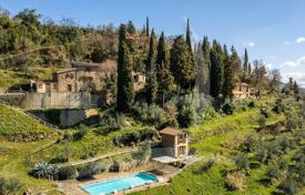 زمین تجاری Loro Ciuffenna, ایتالیا. 1,400,000 €