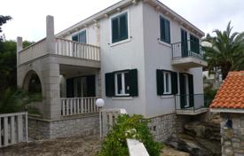 دو خانه بهم چسبیده – براتس, Split-Dalmatia County, کرواسی. 475,000 €