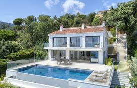 5غرفة ویلا  Rayol-Canadel-sur-Mer, فرانسه. 3,400,000 €