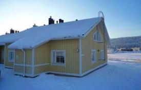 دو خانه بهم چسبیده – Nilsiä, North-Savo, فنلاند. 1,560 € هفته ای