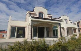 دو خانه بهم چسبیده – هرتسگ نووی, مونته نگرو. 1,115,000 €