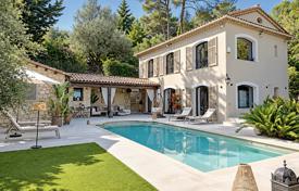 7غرفة ویلا  موگینز(فرانسه), فرانسه. 2,900,000 €