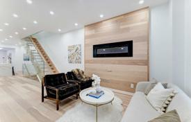 3غرفة  دو خانه بهم متصل Old Toronto, کانادا. C$2,584,000