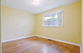 9غرفة خانه  Etobicoke, کانادا. C$1,325,000