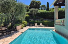 5غرفة ویلا  موگینز(فرانسه), فرانسه. 1,150,000 €