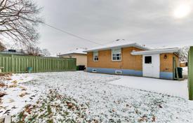 3غرفة خانه  Etobicoke, کانادا. C$1,286,000