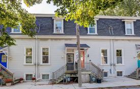  دو خانه بهم متصل – Old Toronto, تورنتو, انتاریو,  کانادا. C$1,015,000