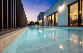 5غرفة خانه  220 متر مربع Sibenik-Knin, کرواسی. 889,000 €