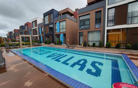 دو خانه بهم متصل 200 متر مربع Batumi, گرجستان. $329,000