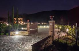 12غرفة ویلا  Lucca, ایتالیا. 1,600,000 €