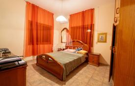 4غرفة دو خانه بهم چسبیده 275 متر مربع Episkopi, قبرس. 580,000 €
