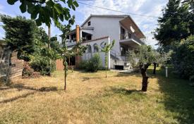 14غرفة خانه  640 متر مربع Rijeka, کرواسی. 1,500,000 €