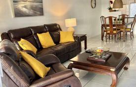 2غرفة آپارتمان  98 متر مربع Hallandale Beach, ایالات متحده آمریکا. $290,000