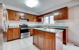6غرفة خانه  Etobicoke, کانادا. C$2,000,000