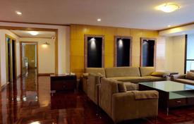 3غرفة شقق في الوحدات السكنية Khlong Toei, تایلند. $3,060 في الأسبوع