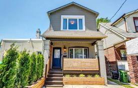 خانه  – Woodbine Avenue, تورنتو, انتاریو,  کانادا. C$1,089,000