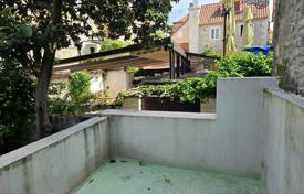 6غرفة خانه  156 متر مربع Trogir, کرواسی. 335,000 €