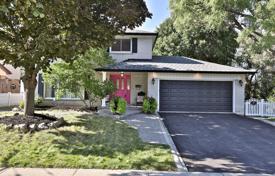 خانه  – Etobicoke, تورنتو, انتاریو,  کانادا. C$1,283,000