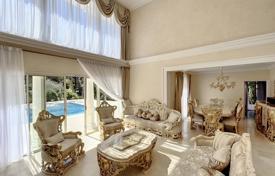8غرفة ویلا  سنت رافائل, فرانسه. 2,500,000 €