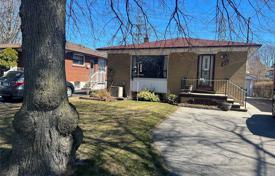 7غرفة خانه  Etobicoke, کانادا. C$1,621,000