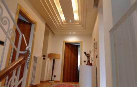 5غرفة ویلا  300 متر مربع Arezzo, ایتالیا. 580,000 €