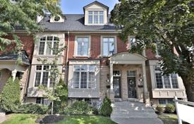 4غرفة  دو خانه بهم متصل East York, کانادا. C$2,040,000