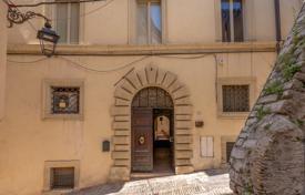 17غرفة آپارتمان  604 متر مربع Trevi, ایتالیا. 1,250,000 €