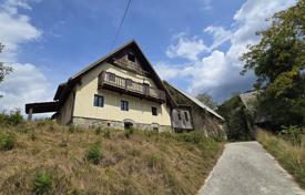 4غرفة دو خانه بهم چسبیده 142 متر مربع Idrija, اسلوونی. 329,000 €