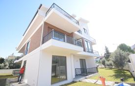 5غرفة آپارتمان  140 متر مربع Foça, ترکیه. $292,000