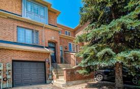 3غرفة  دو خانه بهم متصل Etobicoke, کانادا. C$1,219,000