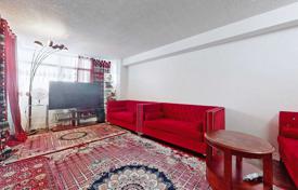 3غرفة آپارتمان  اسکاربرو، تورنتو, کانادا. C$728,000