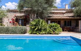 دو خانه بهم چسبیده – مایورکا, جزایر بالئاری, اسپانیا. 2,800 € هفته ای