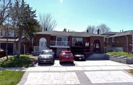  دو خانه بهم متصل – اسکاربرو، تورنتو, تورنتو, انتاریو,  کانادا. C$1,438,000