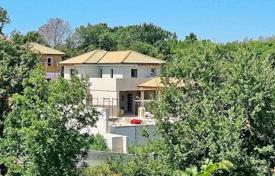 3غرفة خانه  250 متر مربع Svetvinčenat, کرواسی. 560,000 €