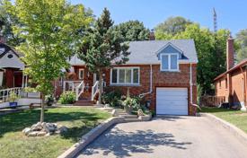 خانه  – York, تورنتو, انتاریو,  کانادا. C$1,156,000