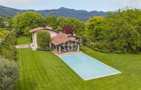 10غرفة ویلا  562 متر مربع Iseo, ایتالیا. 2,580,000 €